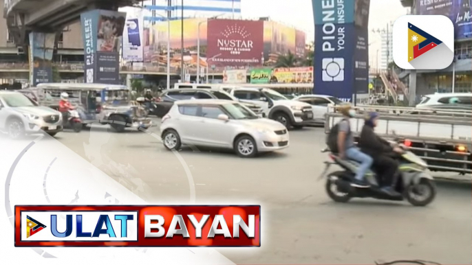 MMDA, sinasabing nagdagdag na sila ng tauhan sa mga kalsada para tumulong sa pagmamando ng trapiko