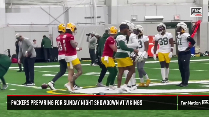 Packers QB-WR Drills Before Sunday Night at Vikings