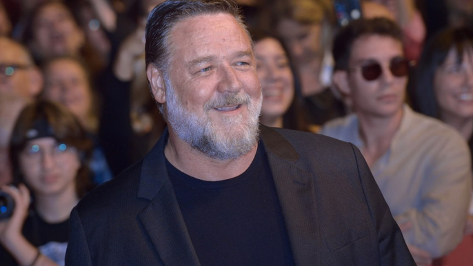 Russell Crowe has been "on the hunt" to track down his Italian ancestors.