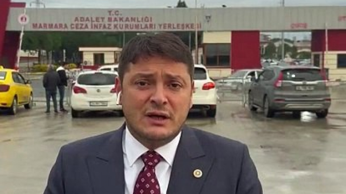 Utanmazlığın dik alası! CHP’li vekil yumruğu savundu