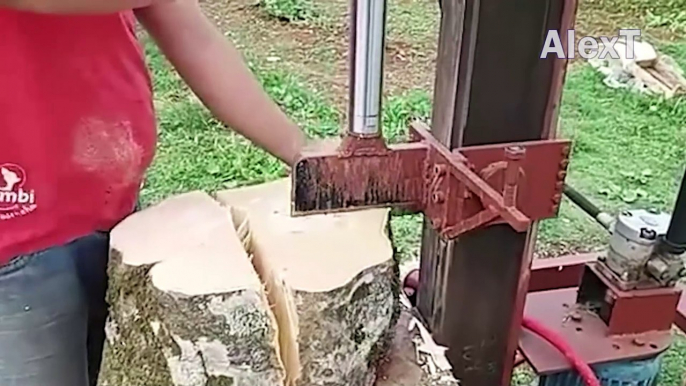 Dangerous Huge Timber Splitter Cutting Machines Working, Fastest Firewood Processor Equipment