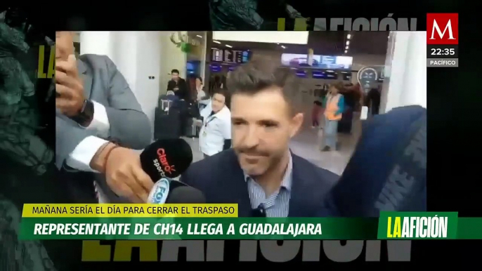 Representante de 'Chicharito' Hernández llega a Guadalajara para cerrar fichaje con Chivas