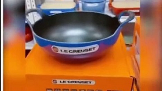 La voix de la chanteuse américaine Taylor Swift détournée pour une fausse pub de cocottes de la marque Le Creuset postée sur les réseaux sociaux - Regardez