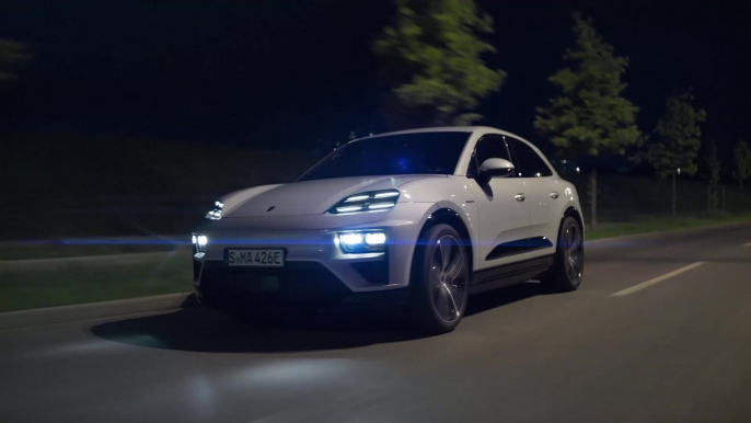 The new Porsche Macan Turbo Driving Video