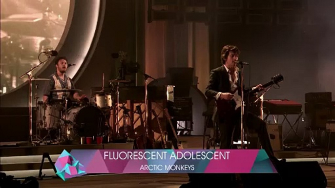 Fluorescent Adolescent - Arctic Monkeys (live)