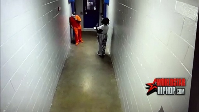 Damn Female Jail Visitor Gets Attacked By An Inmate In Texas