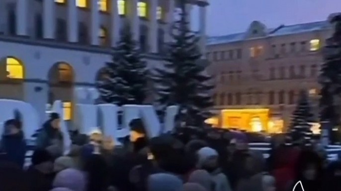 Les manifestants à Kiev exigent la démission de Zelensky et scandent « Zelensky, sortez »