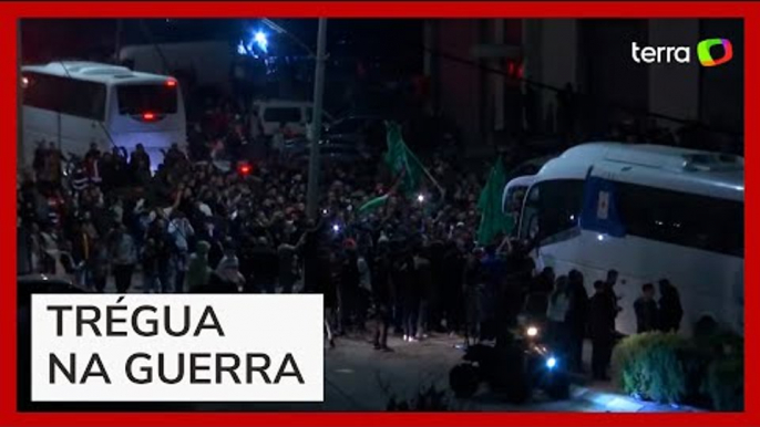 Em 1º acordo de trégua na guerra, Hamas liberta 24 reféns, e Israel solta 39 prisioneiros palestinos