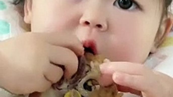 Baby Eating Food | Babies Funny Moments | Babies Eating Moments | Cute Babies | Naughty Babies #baby #babies #beautiful #cutebabies #fun #love #cute #funny #babyvideos