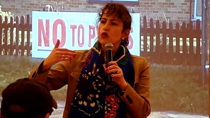 MP Victoria Atkins addresses Alford public meeting on pylons