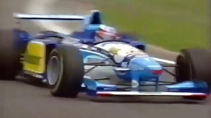 F1 – Michael Schumacher (Benetton Renault V10) laps in qualifying – Germany 1995