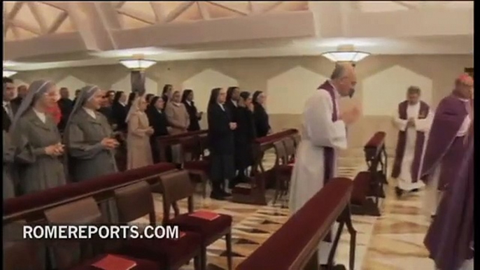 Celebra Misa el Papa Francisco para los jardineros del Vaticano