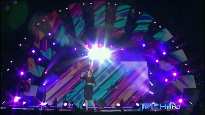 Paty Cantú en Premios Telehit 2015