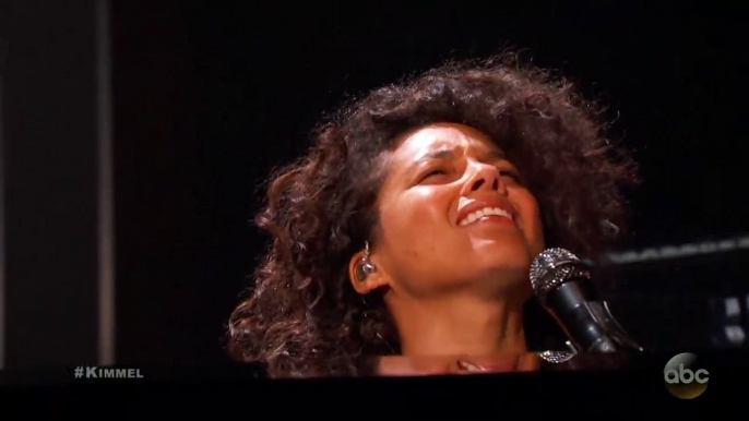 Alicia Keys Performs 'Illusion of Bliss'