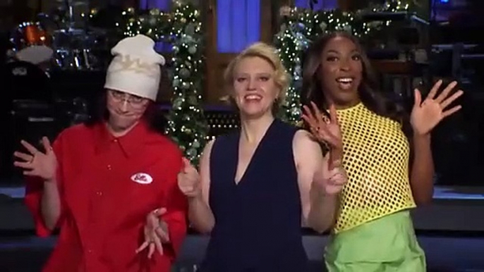 #SNL: Kate McKinnon y Billie Eilish traen el espíritu navideño a SNL