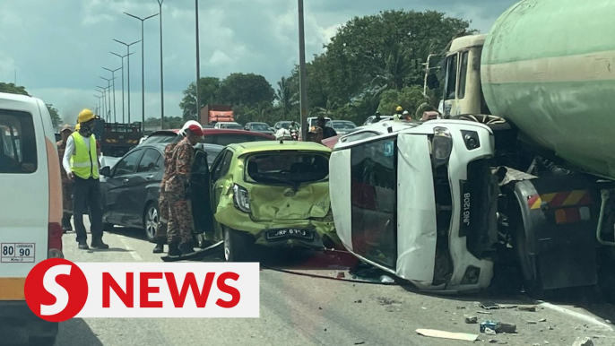 Eight vehicles involved in second pile-up on Pasir Gudang Highway in three days