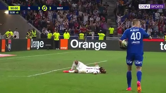 VAR madness causes havoc at the end of Lyon v Brest