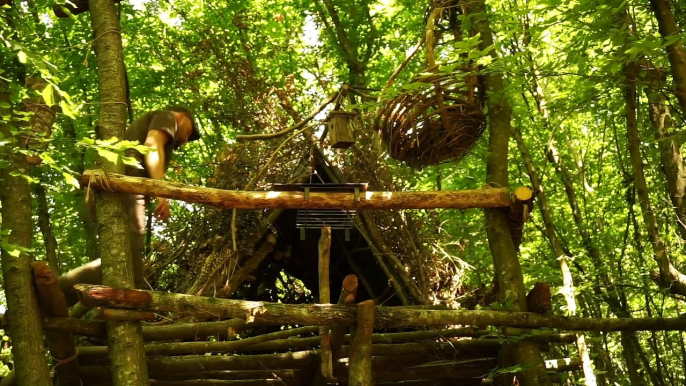 Tree shelter - Making swings from tree branches - Living in nature, camping