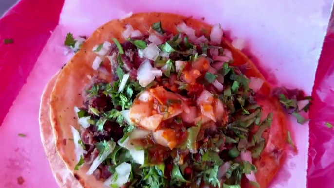 "Una Mordida Tacos Tijuana": Tacos Arandas