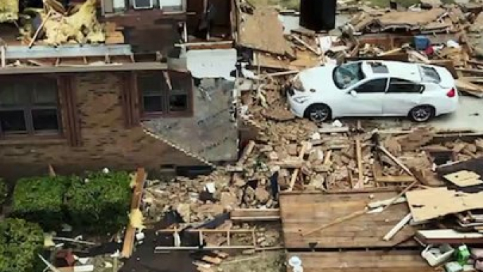 "Central US Ravaged by Severe Storms; Tornadoes Strike Kansas and Iowa"