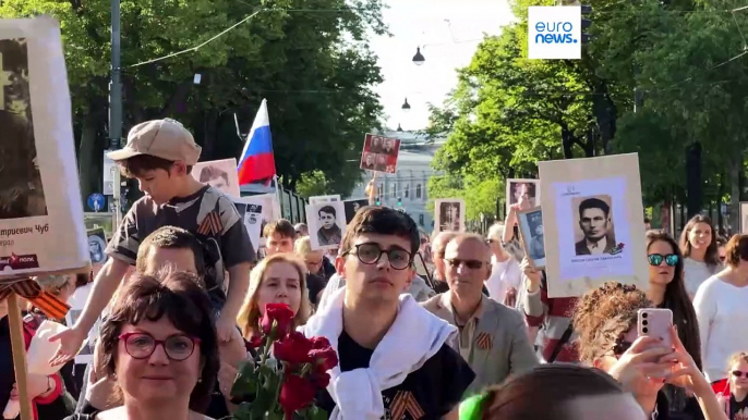 Russians celebrate WWII victory on Vienna‘s streets