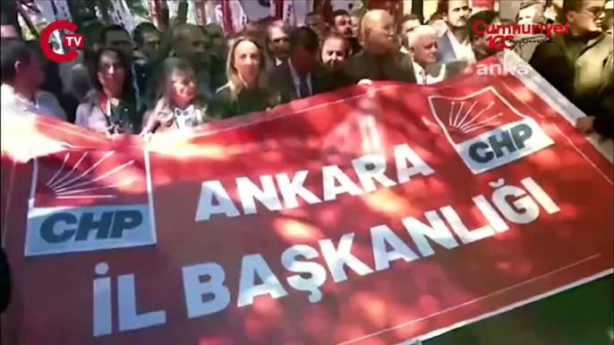 CHP Genel Başkanı Özgür Özel; Deniz Gezmiş, Yusuf Aslan ve Hüseyin İnan'ı mezarları başında andı