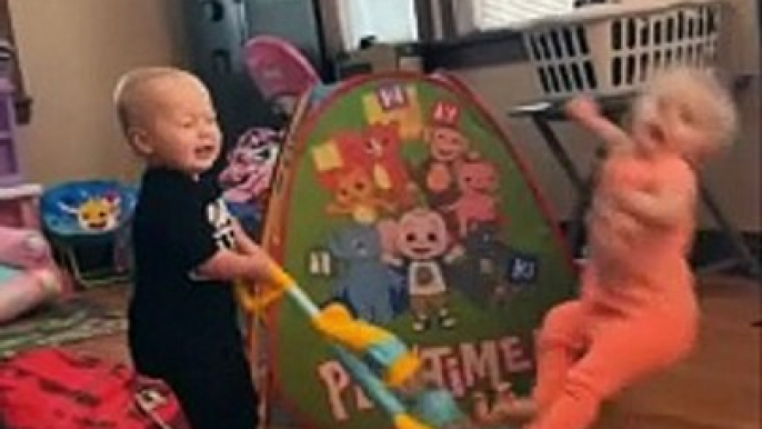 Babies Fight Over Toys __ ViralHog (1080p)