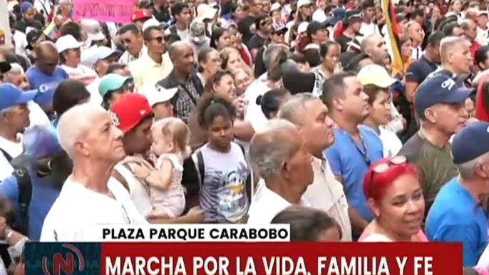 Caraqueños marchan "Por la vida, Familia y Fe" en celebración al Día Internacional de las Familias