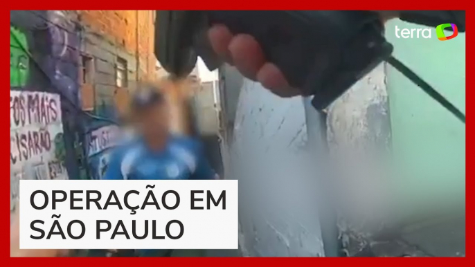 Câmera corporal flagra homem tentando desarmar PM em Paraisópolis (SP)