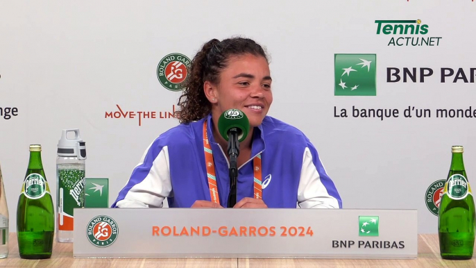 Tennis - Roland-Garros 2024 - Jasmine Paolini : "È stata dura, ma è stato molto divertente! Sto giocando meglio di due anni fa, ma anche Iga Swiatek sta giocando meglio (risate)