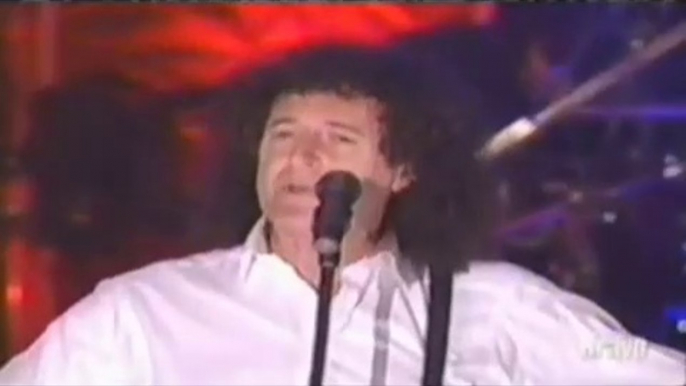 Queen - We Will Rock You (Songwriters Hall Of Fame, 2003)