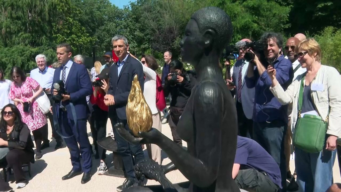 París dedica una estatua a los Juegos Olímpicos y la multiculturalidad