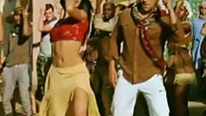 Funny entertainment video funny Chehra hai Mashallah  _ #mashallah #ekthatiger #salmankhan #katrinakaif #dance #yrfshorts