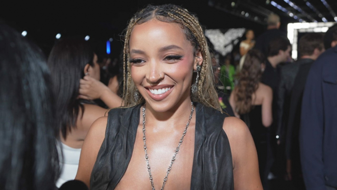 Tinashe on the Fan Response With Her Hit Song "Nasty" at the MTV VMAs | THR Video