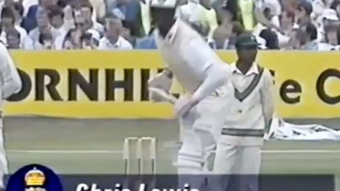 Waqar Younus - Burewala Express  - Waqar Younis Wickets 1992(HD)