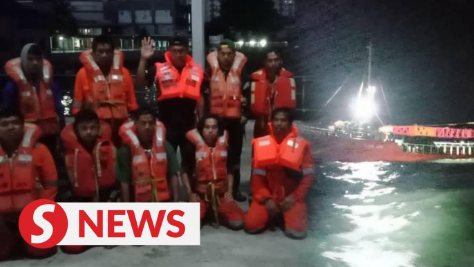 Rescue operation saves 10 crew members from sinking boat in Tanjung Rhu