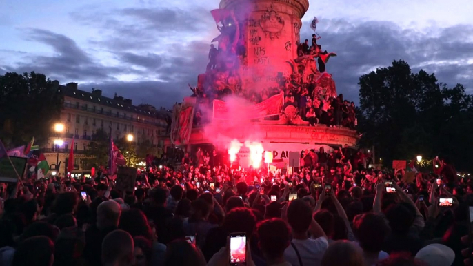 La izquierda frena a la extrema derecha en las elecciones legislativas en Francia