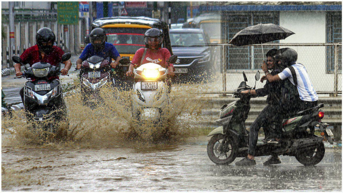 Telangana Rains.. తెలంగాణలో పిడుగులతో కూడిన భారీ వర్షాలు | Oneindia Telugu