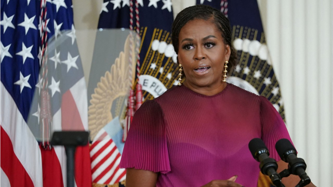 GALA VIDÉO – Michelle Obama candidate à la présidentielle américaine ? Ces propos qui ne laissent planer aucun doute