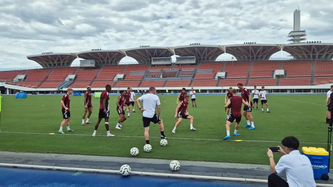 Newcastle United training in Tokyo