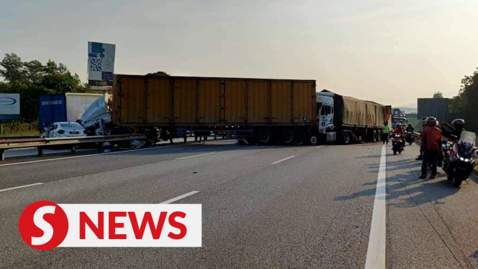 Three vehicle pile-up causes 9km crawl on NSE near Sg Buaya