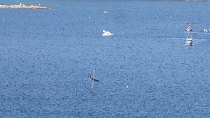 Crash d’un avion au Lavandou : « Tout le monde sur la plage était sous le choc », raconte un témoin