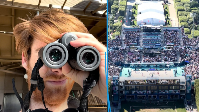 JO Paris 2024 : on a essayé de regarder le beach-volley... depuis la tour Eiffel