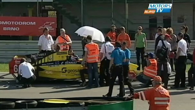 AutoGP.2010.Round01.Czech.Republic.Race2.MotorsTV.H264.360p.French