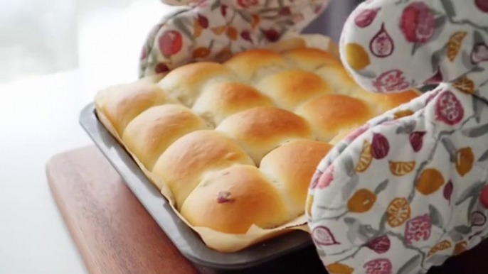 Sweet And Soft Condensed Milk Bread - Condensed Buttermilk Bread