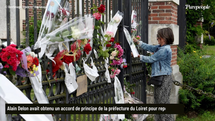 Alain Delon enterré dans son domaine de Douchy et près de ses chiens, ce que dit le droit sur cette demande particulière