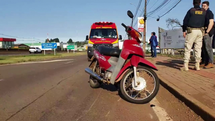 Motociclista fica ferido ao bater em ônibus do transporte coletivo na marginal da BR-277, em Cascavel