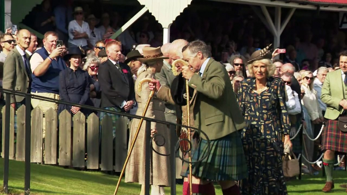 King and Queen enjoy Braemar Highland Games