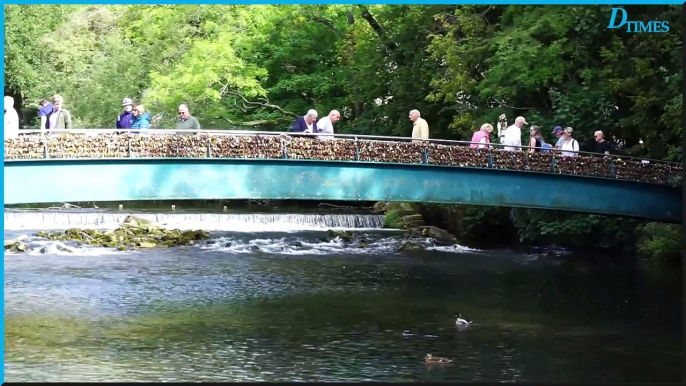 Bakewell love locks bridge closed for repairs