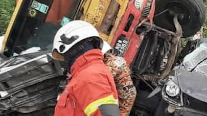 One killed, three seriously injured in multi-vehicle Seremban accident